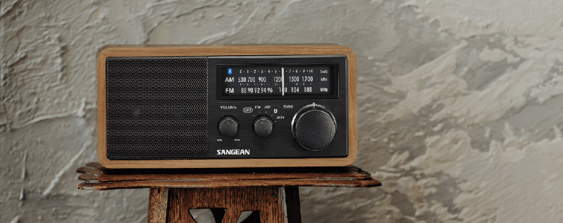 Sangean WR-11BT+ - AM / FM / AUX / Bluetooth radio